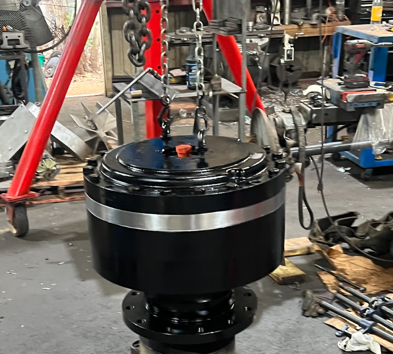 This image shows a vertical drive gearbox